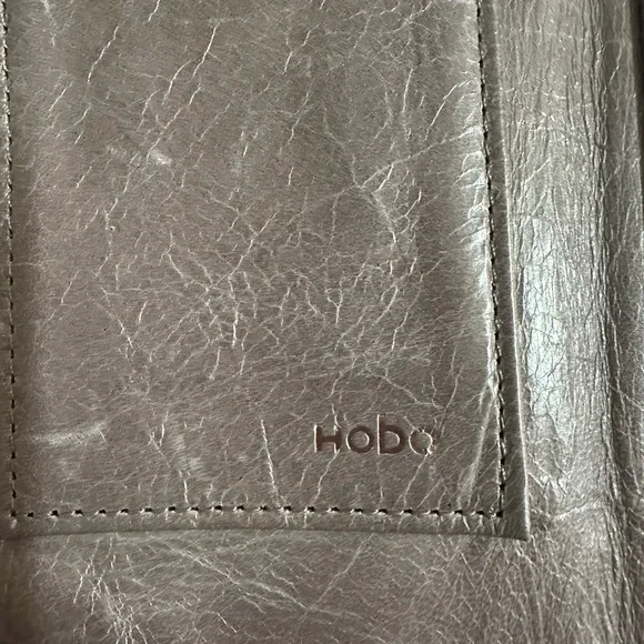 HOBO Lauren Clutch Wallet - Picture 9 of 10